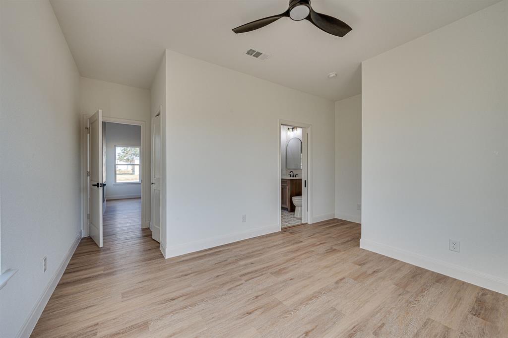 413 Caro Drive Property Photo 13