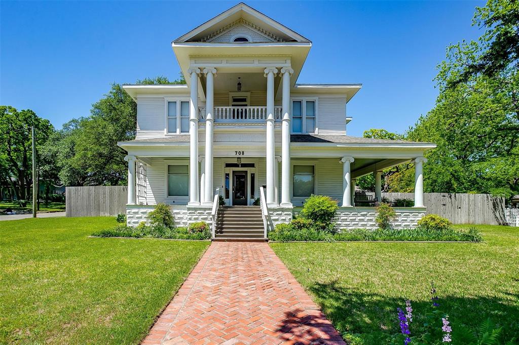 708 S Waco Street