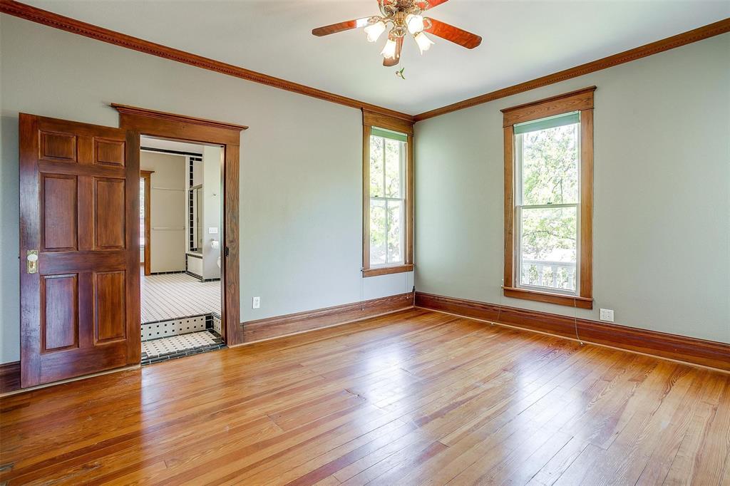 708 S Waco Street Property Photo 16