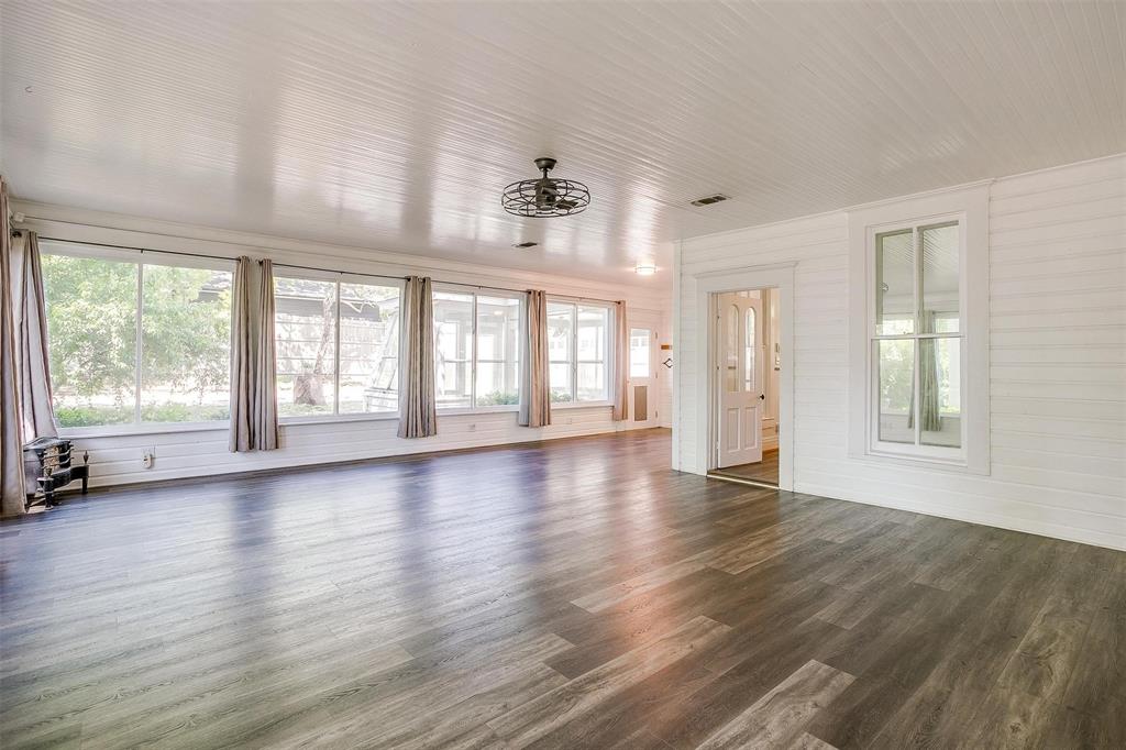 708 S Waco Street Property Photo 18