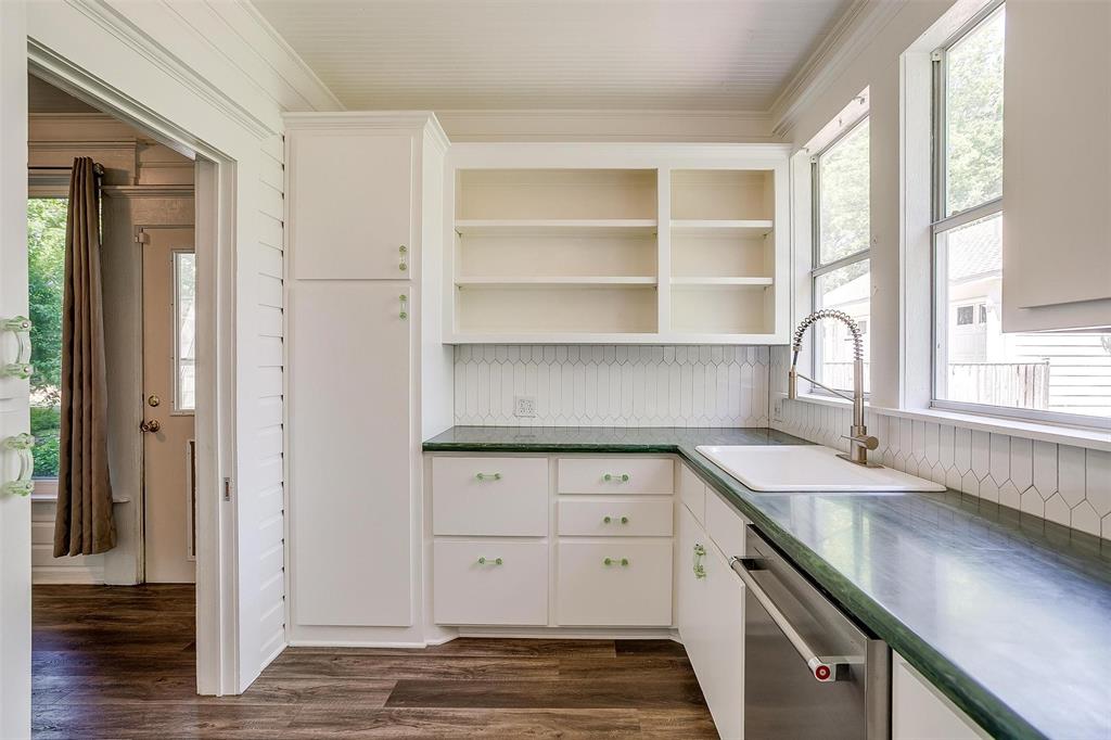 708 S Waco Street Property Photo 21