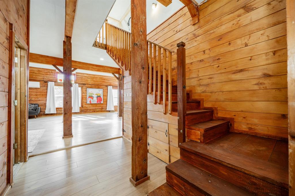 691 Bear Road Property Photo 12