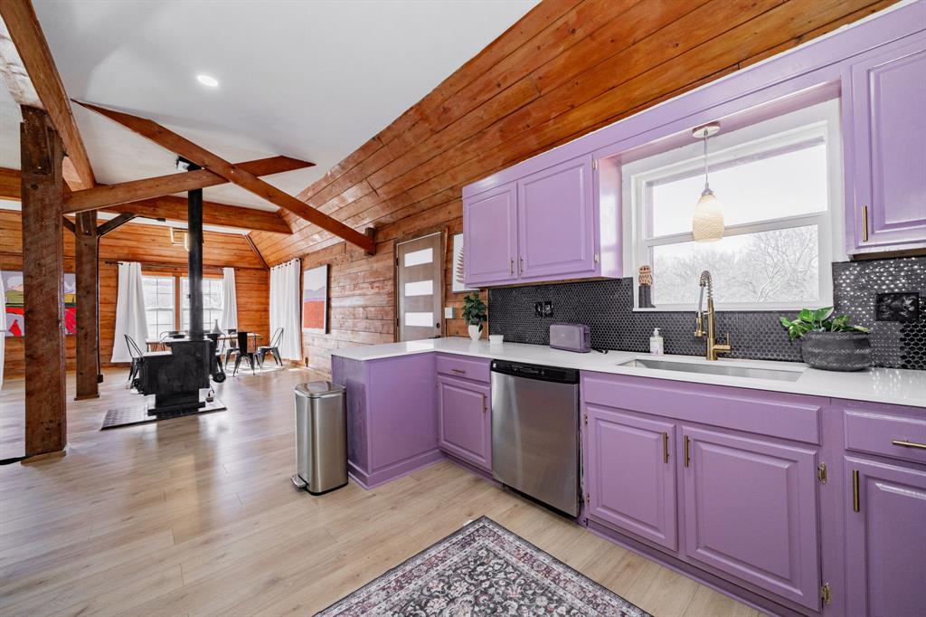 691 Bear Road Property Photo 16