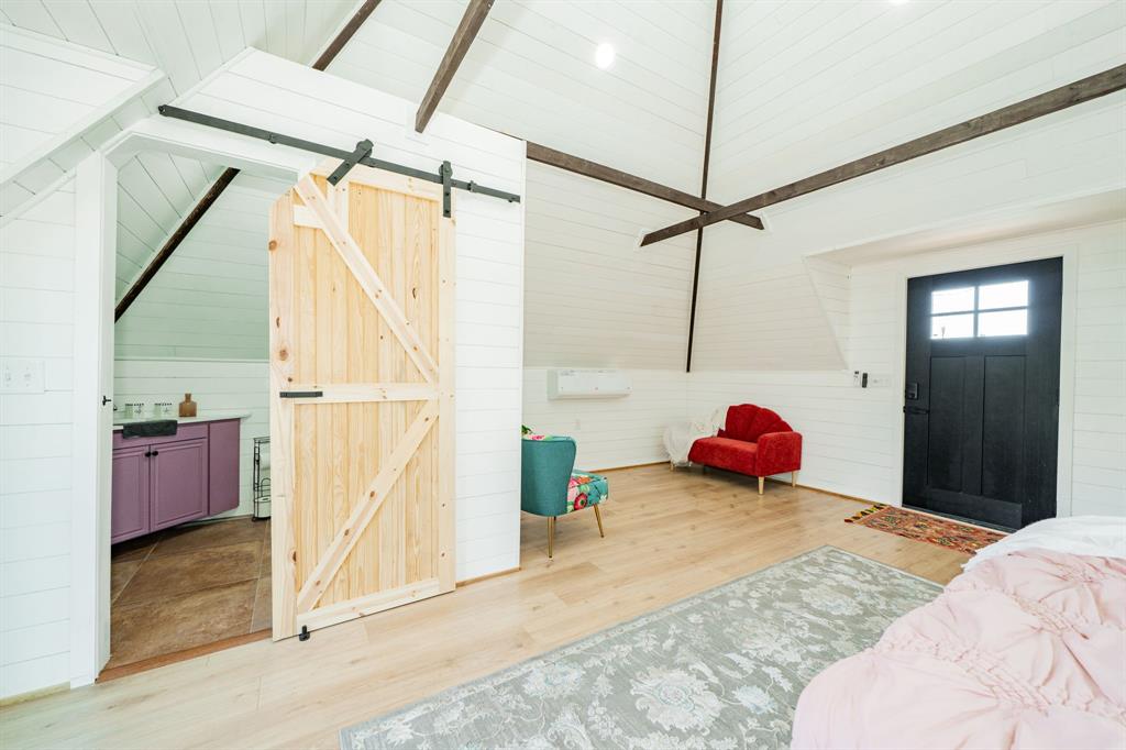 691 Bear Road Property Photo 29