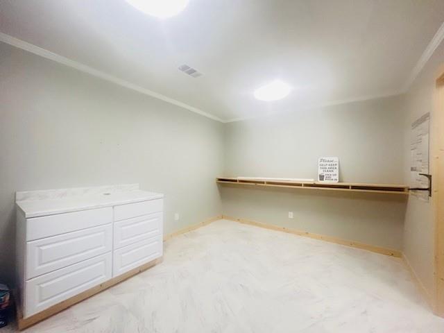 102 S Collins Property Photo 14