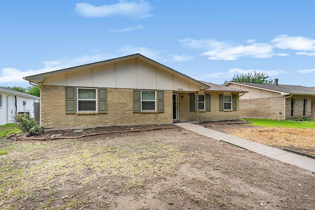 1822 Chamberlain Drive Property Photo 2