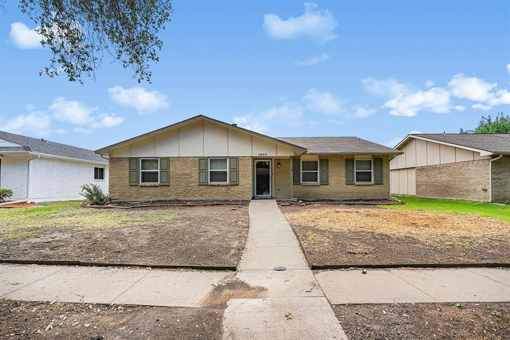 1822 Chamberlain Drive Property Photo 3