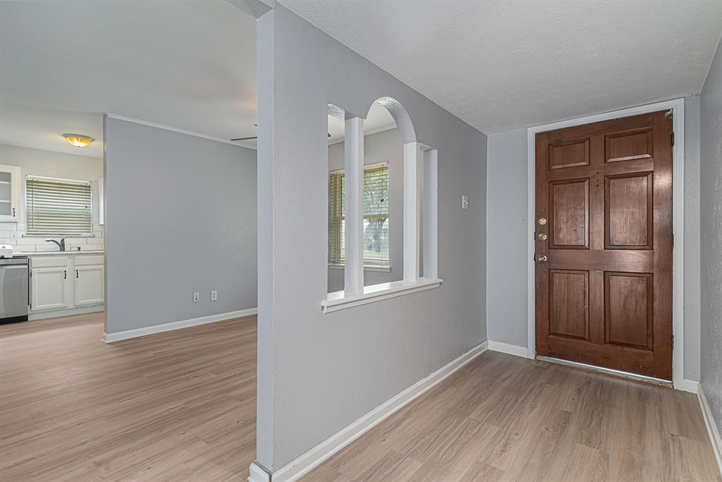 1822 Chamberlain Drive Property Photo 4