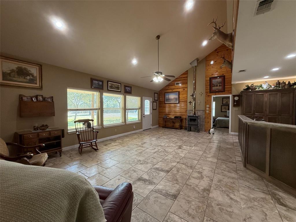 2100 Cr 419 Property Photo 3
