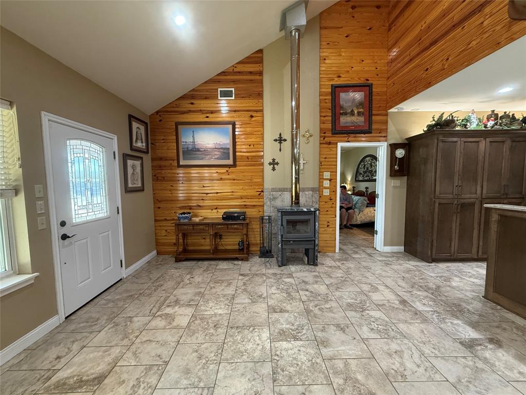 2100 Cr 419 Property Photo 5