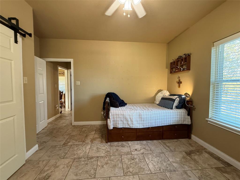 2100 Cr 419 Property Photo 18