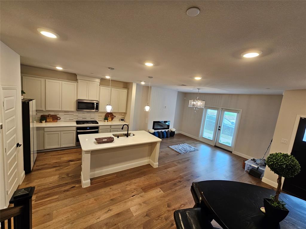 7852 Manilla Drive Property Photo 3