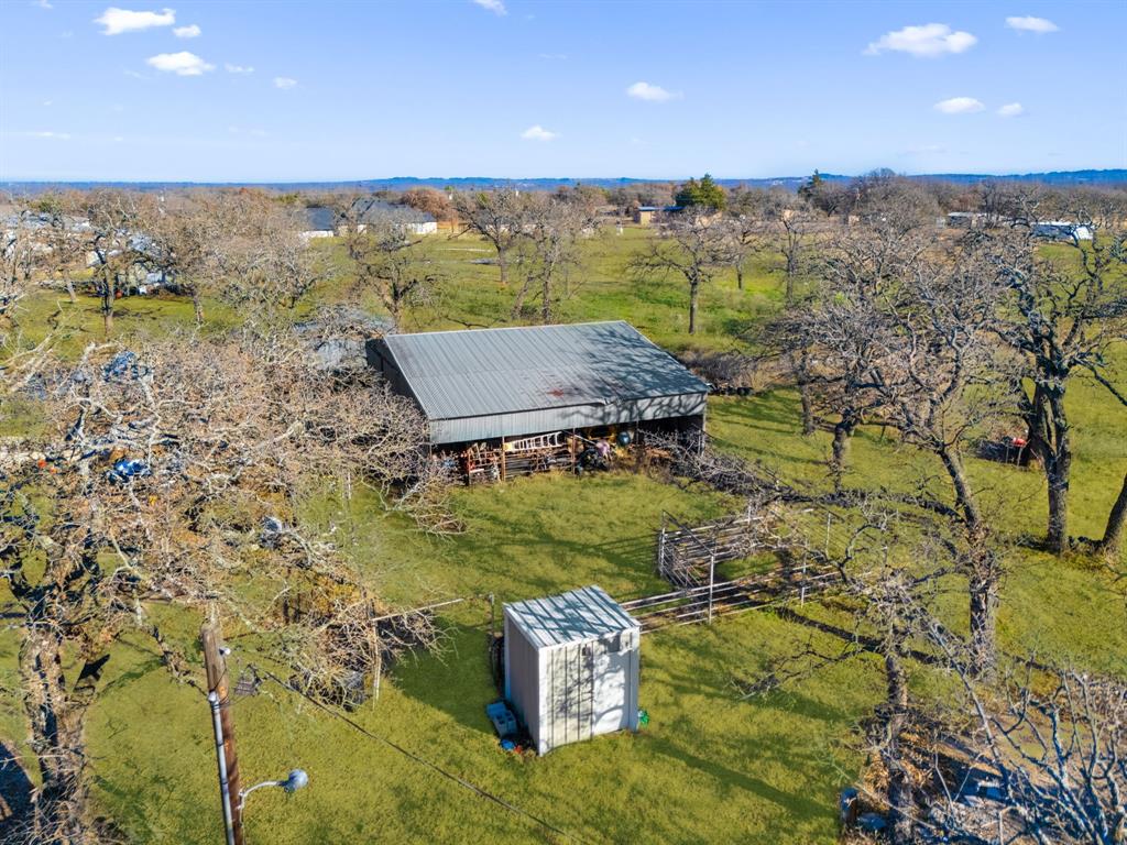 114 Private Road 2387 Property Photo 8