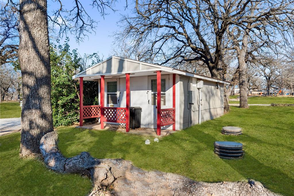 114 Private Road 2387 Property Photo 14