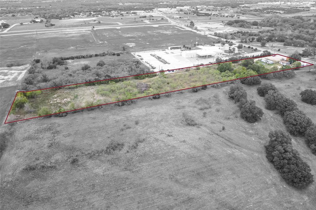 424 Fall Creek Highway Property Photo 2