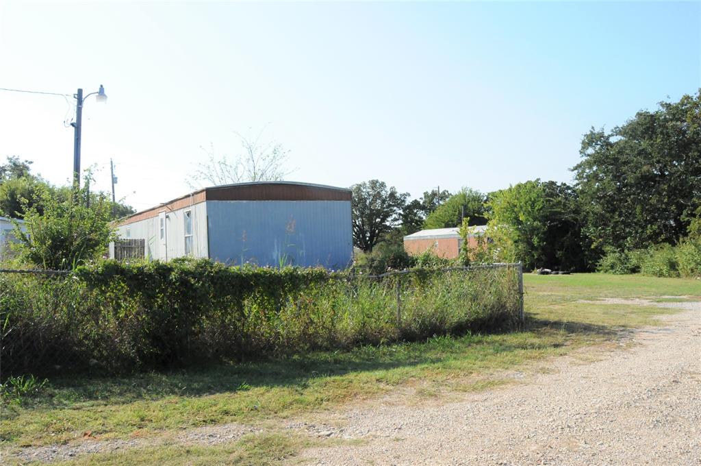 424 Fall Creek Highway Property Photo 12