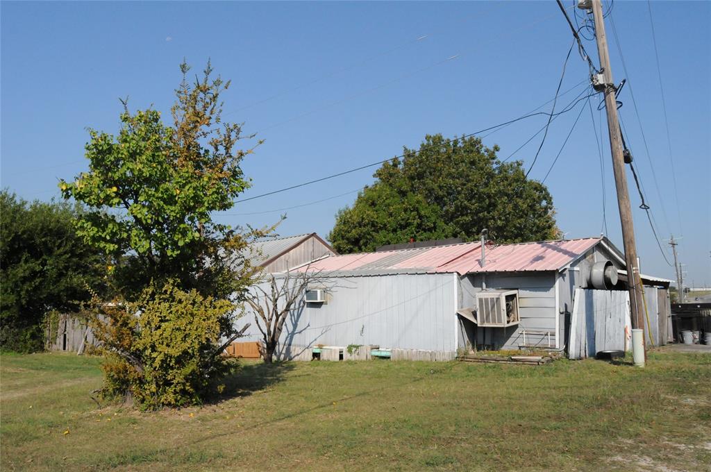 424 Fall Creek Highway Property Photo 14
