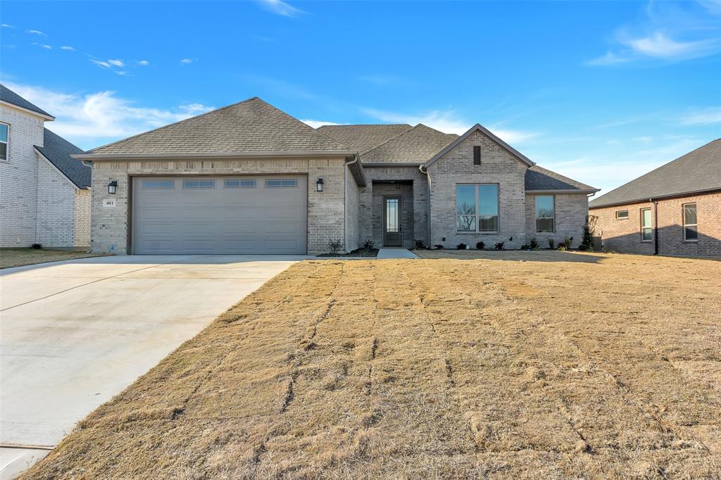 801 Holiday Hills Drive Property Photo 1