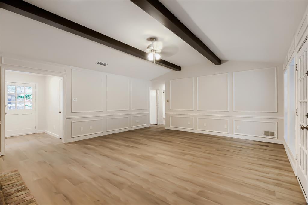 8026 Westover Drive Property Photo 6