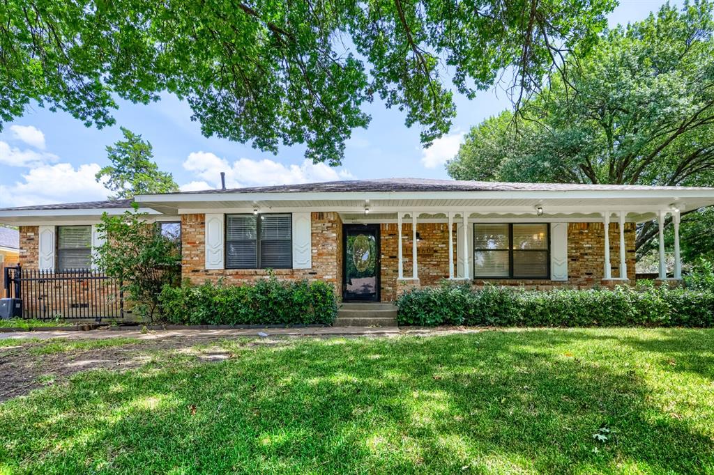 10860 Waterbridge Circle Property Photo 2