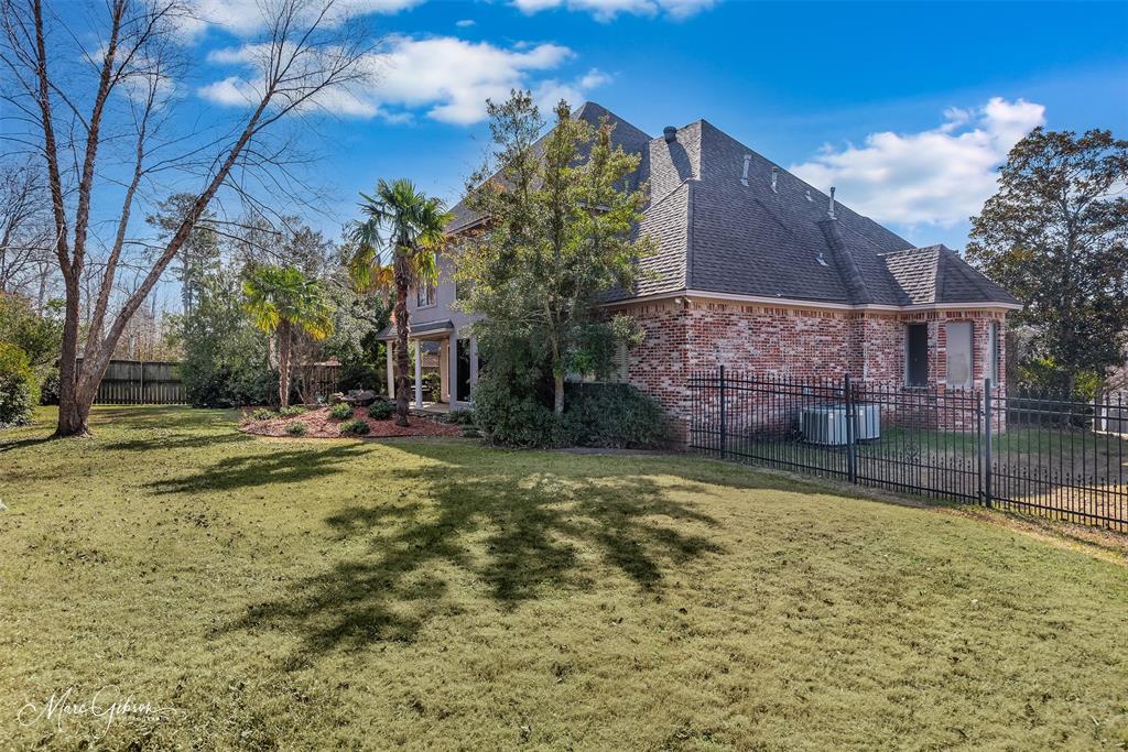 1069 Waters Edge Circle Property Photo 2