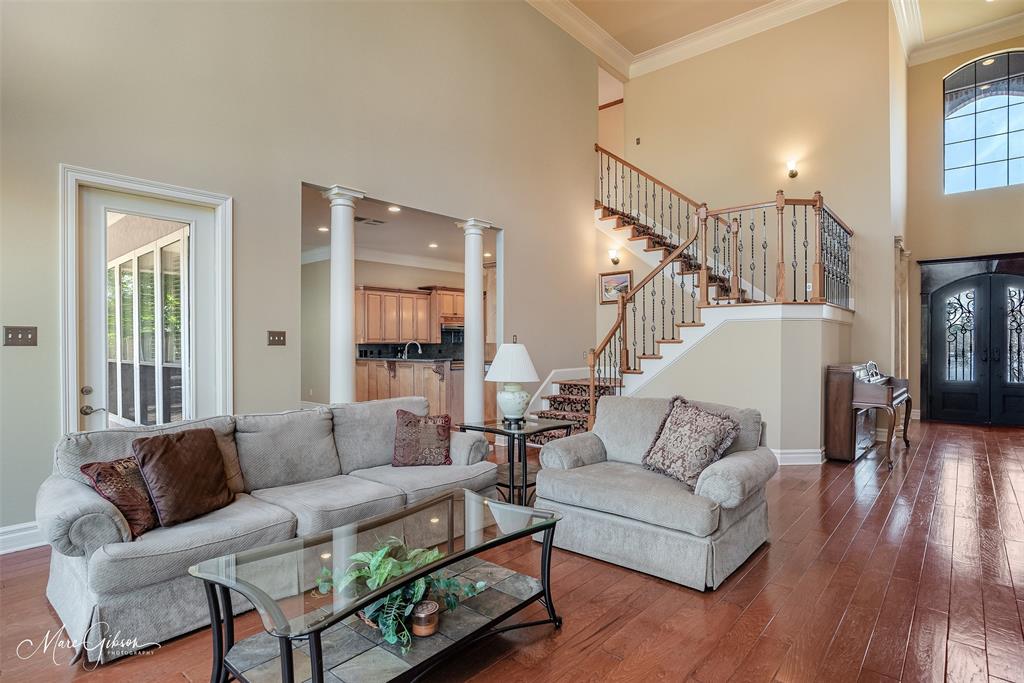 1069 Waters Edge Circle Property Photo 9