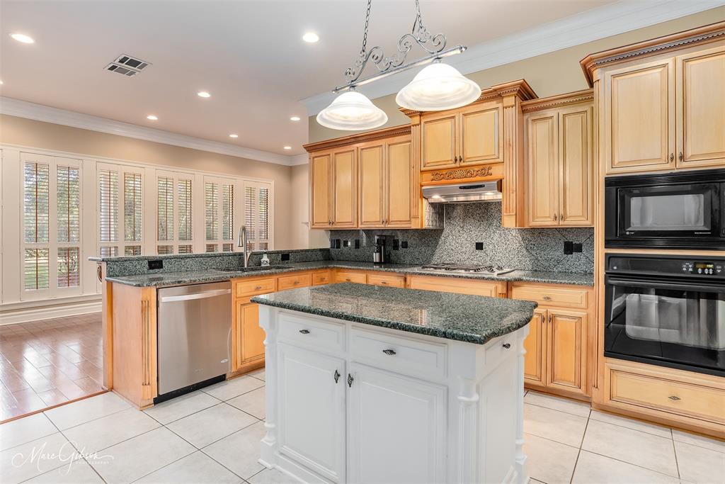 1069 Waters Edge Circle Property Photo 15