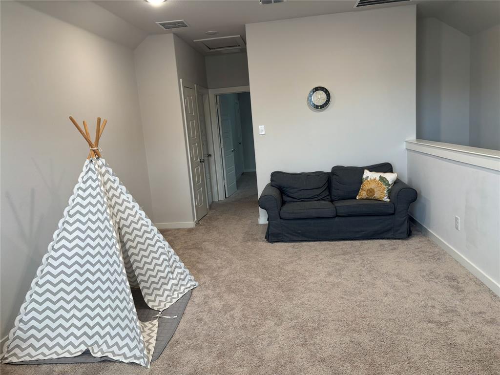 2029 Dovedale Drive Property Photo 14