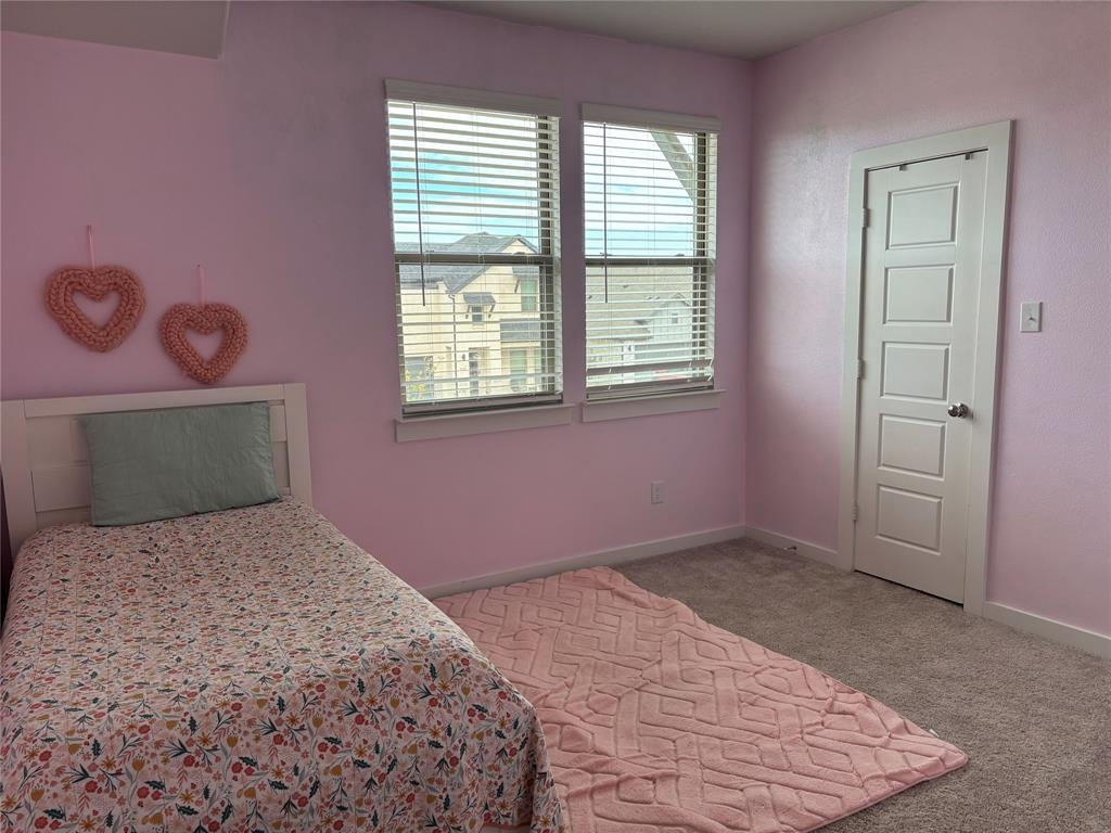 2029 Dovedale Drive Property Photo 16