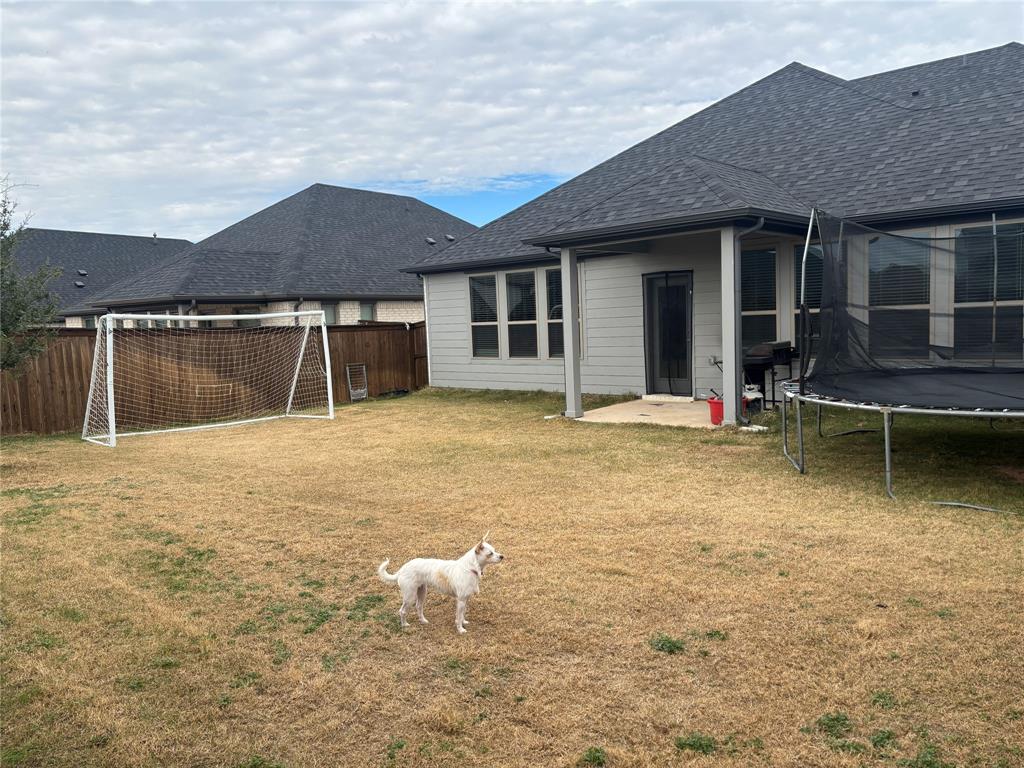 2029 Dovedale Drive Property Photo 17