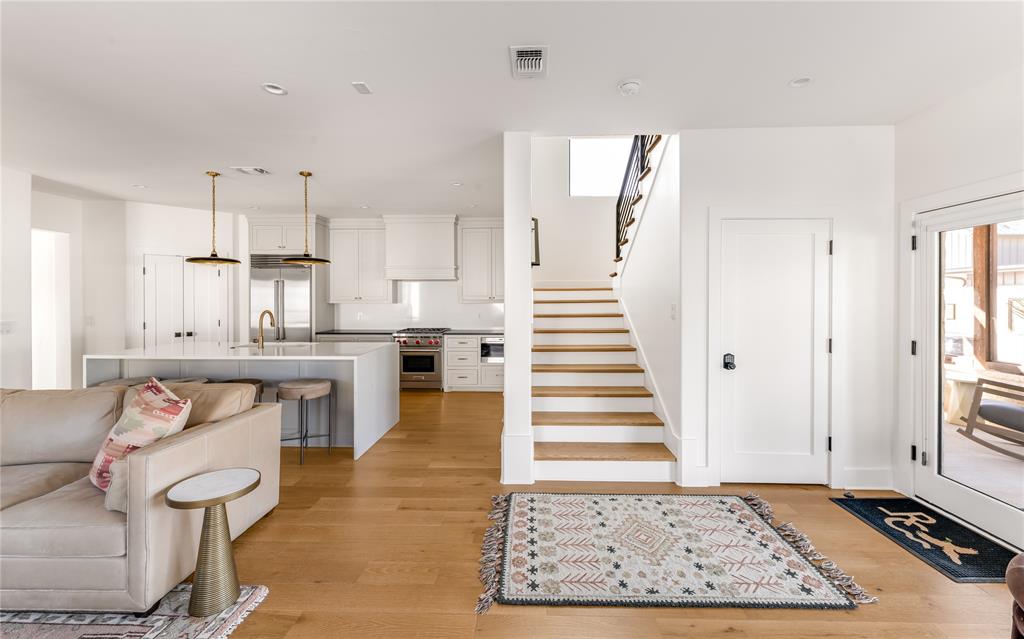465 Ryan Joe Circle Property Photo 4