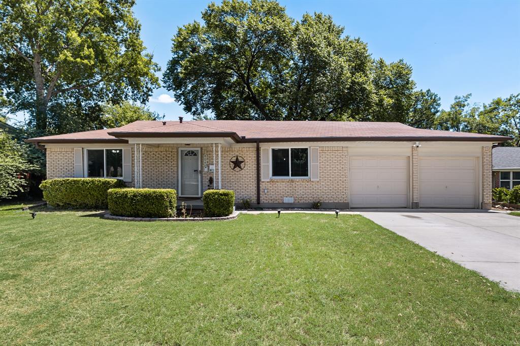 404 E Alexander Lane