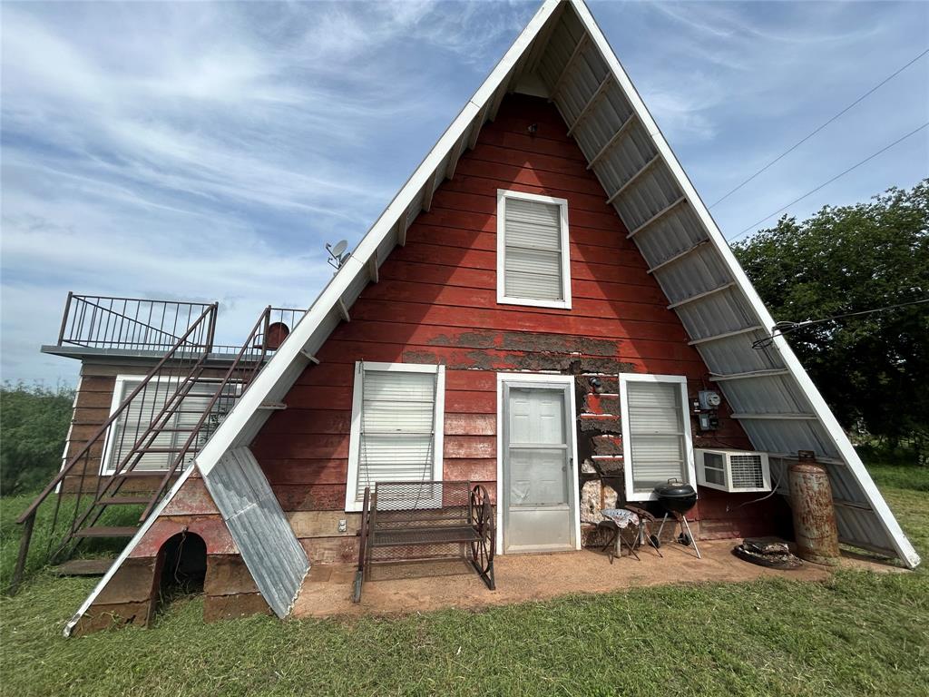 410 County Road 433 Property Photo 9