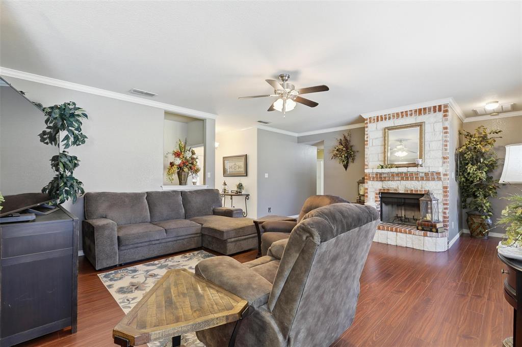 3207 Crossbridge Circle Property Photo 5