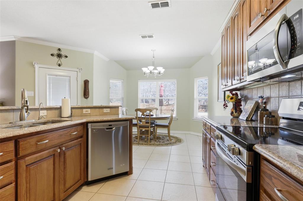 3207 Crossbridge Circle Property Photo 12