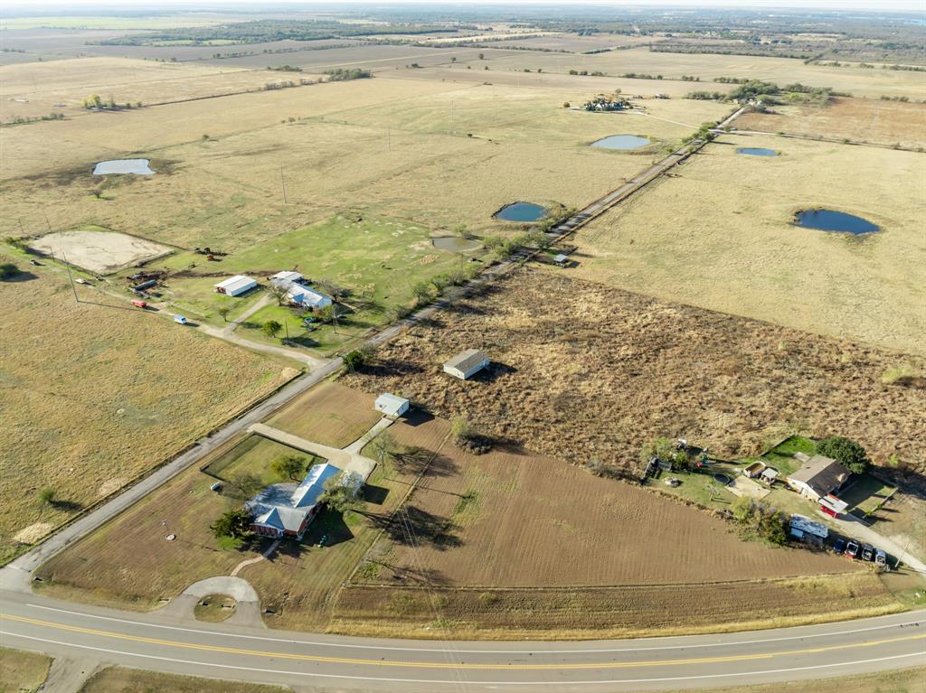 891 Hcr 2124 Loop Property Photo 4