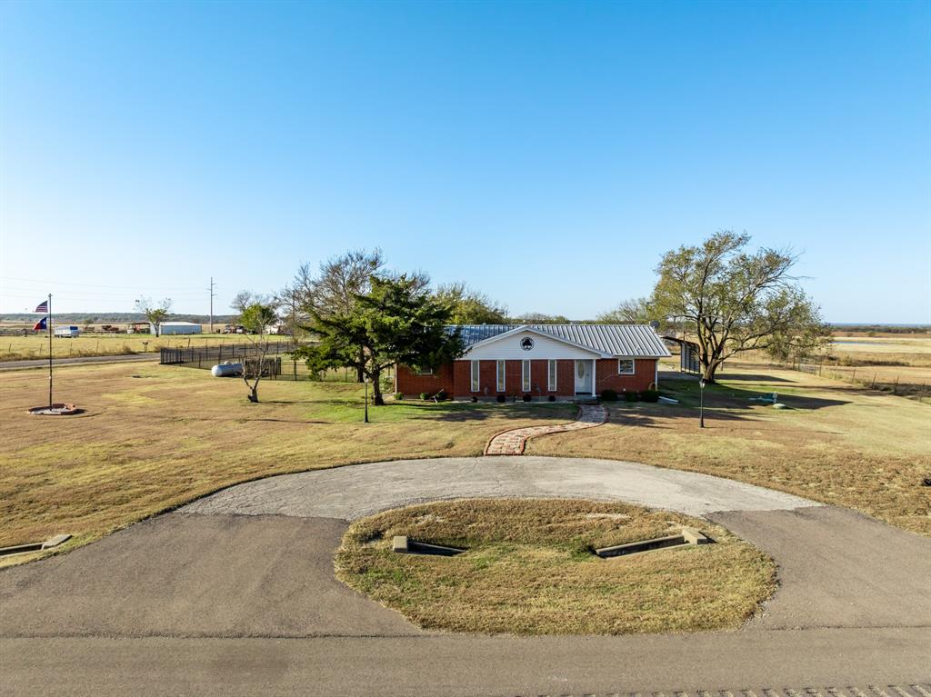 891 Hcr 2124 Loop Property Photo 9