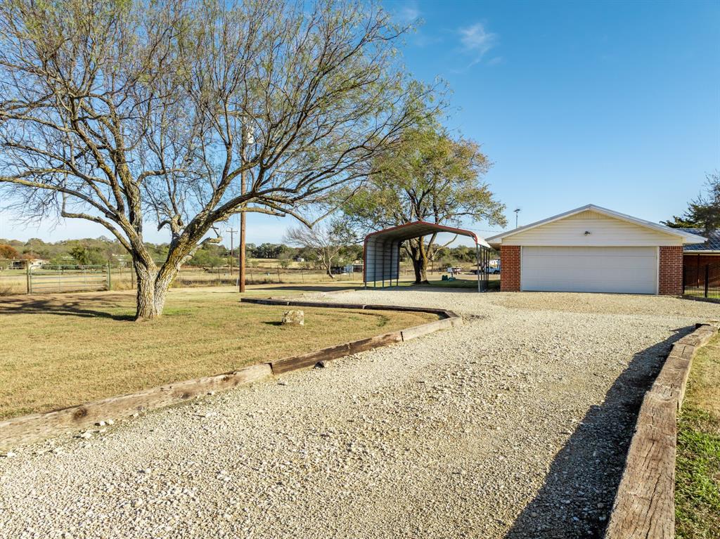 891 Hcr 2124 Loop Property Photo 12