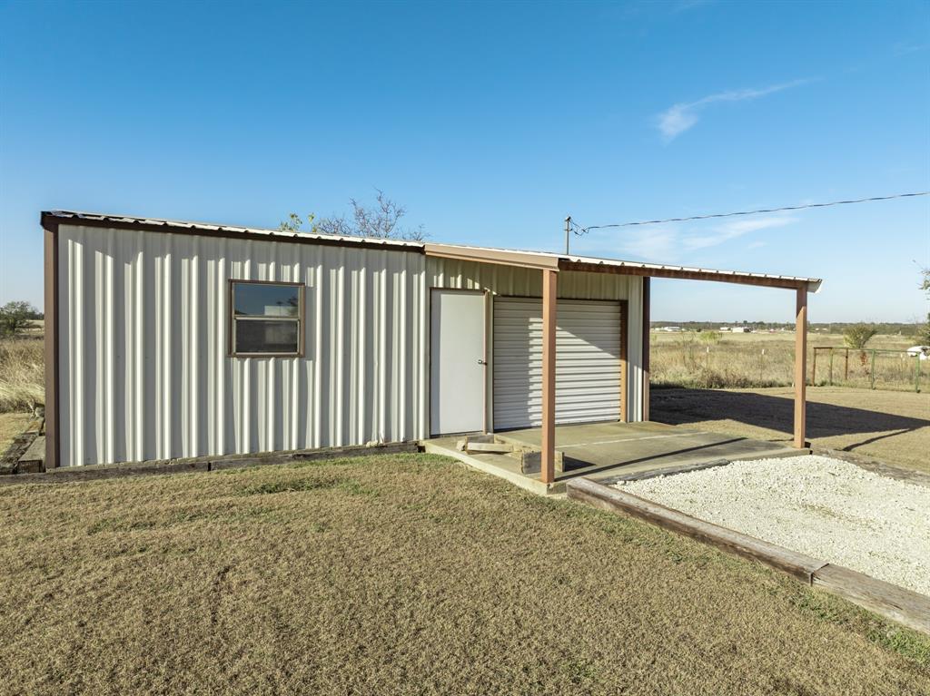 891 Hcr 2124 Loop Property Photo 17