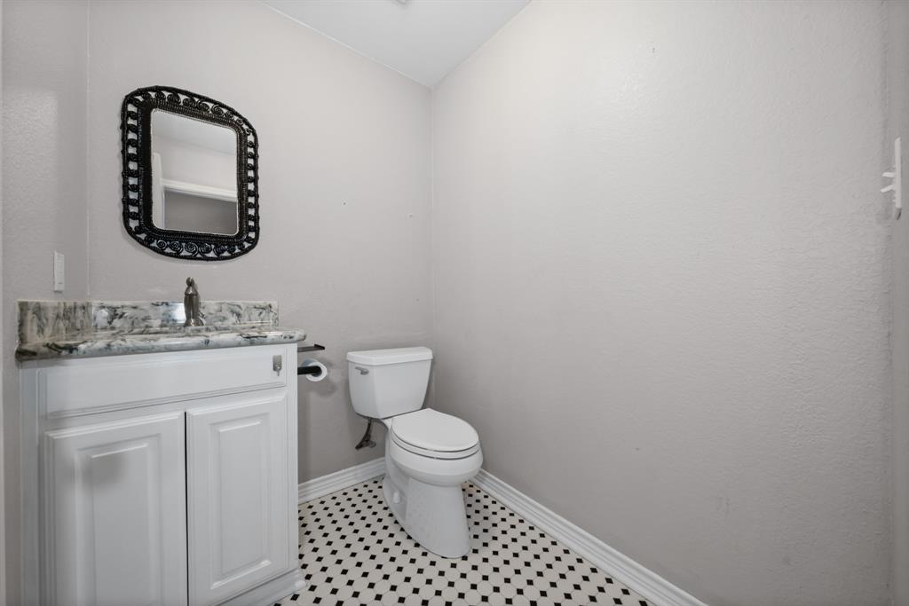 891 Hcr 2124 Loop Property Photo 28