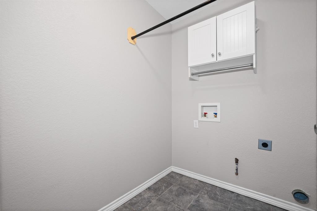 891 Hcr 2124 Loop Property Photo 30