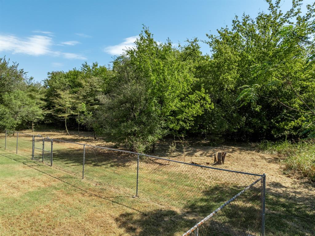 12187 Rolling Oaks Drive Property Photo 12