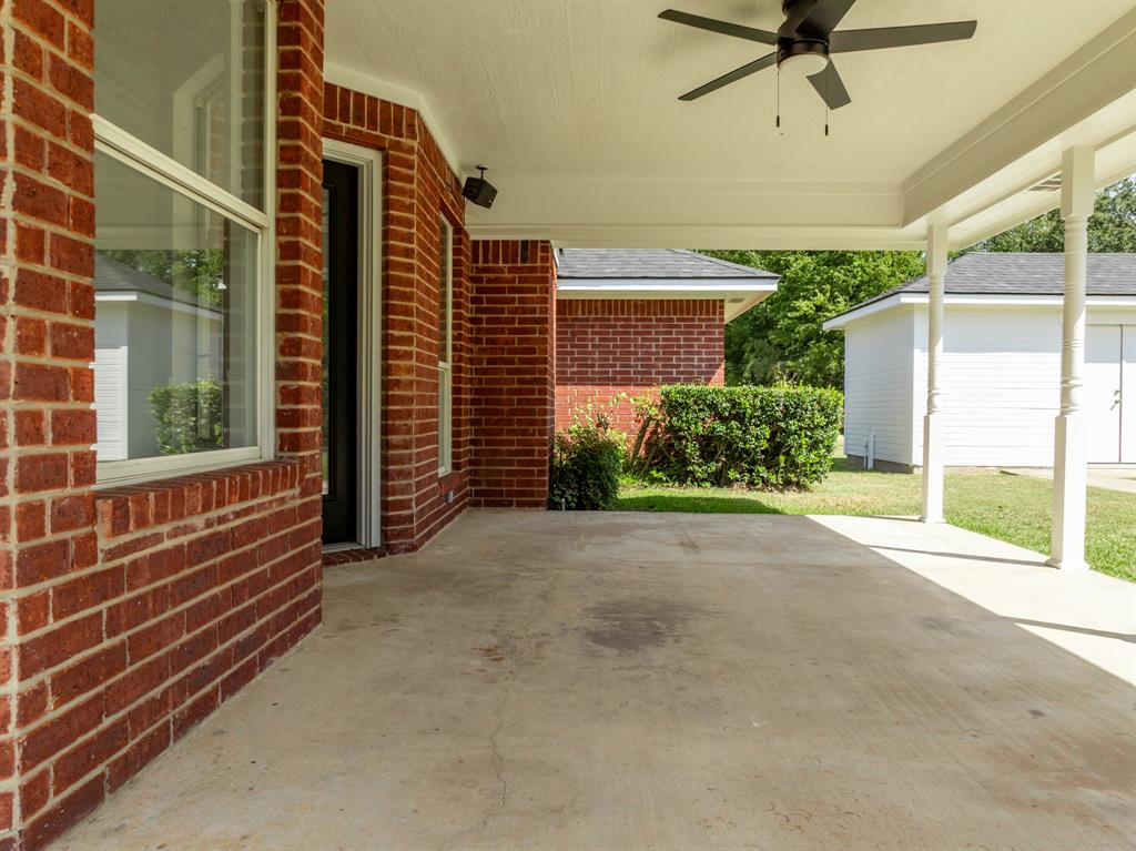 12187 Rolling Oaks Drive Property Photo 14