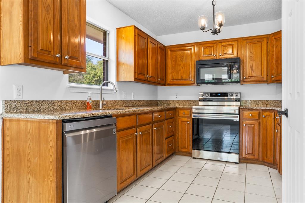 12187 Rolling Oaks Drive Property Photo 22