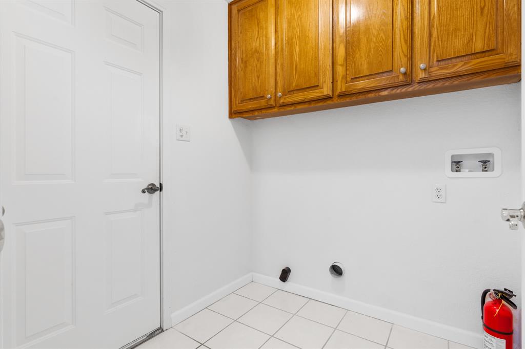 12187 Rolling Oaks Drive Property Photo 31