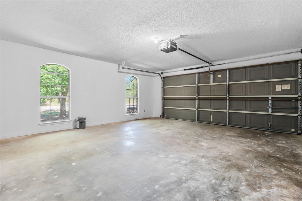 12187 Rolling Oaks Drive Property Photo 32