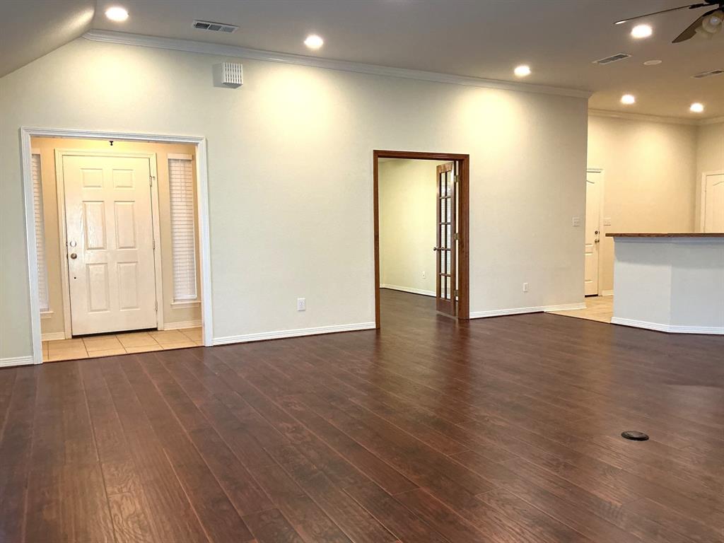 119 Crestway Drive 22 Property Photo 6
