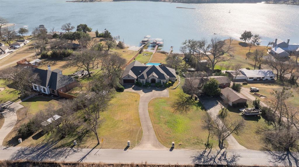 155 Lakeshore Drive Property Photo 10