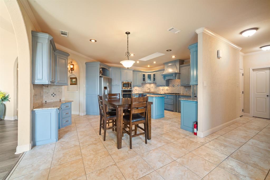 155 Lakeshore Drive Property Photo 22