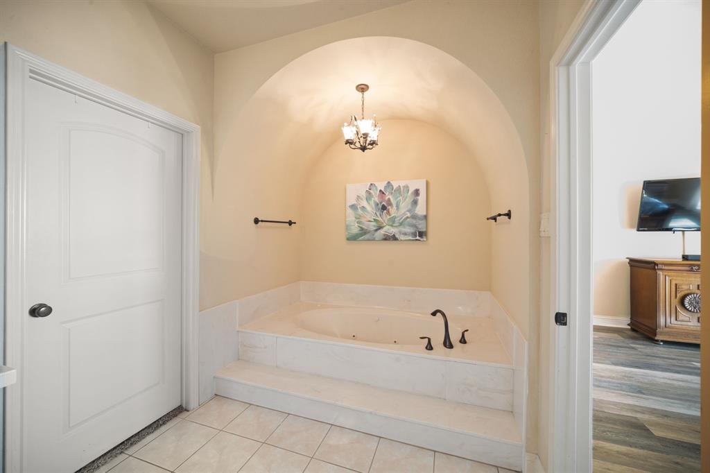 155 Lakeshore Drive Property Photo 27